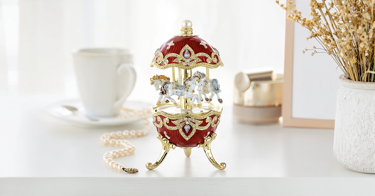 The Perfect Housewarming Gift: Luxury Collectibles That Welcome Home